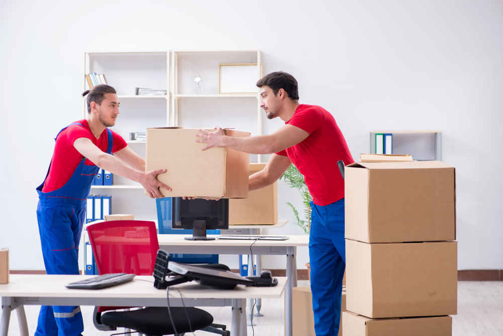 Professioanl movers moving office Furniture